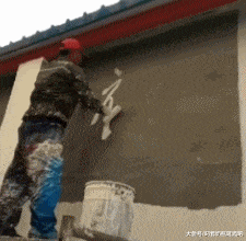 |搞笑GIF:这种场面太尴尬 吓得我赶紧关上了门