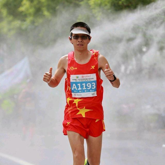 睡眠质量|一有时间就去跑步的人,和同龄人有什么不一样?