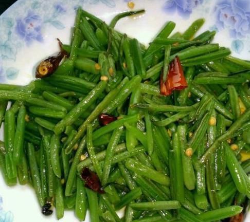 长寿菜|它是农村常见的“长寿菜”,可提高免疫力,可惜很多人都扔掉了!