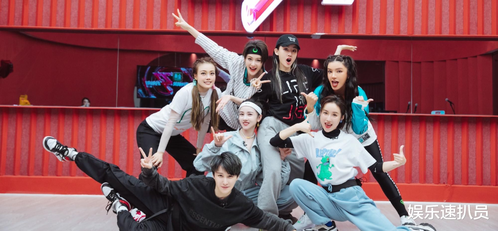 陈小纭开嗓失败拉跨队友，张馨予江映蓉惨遭淘汰，网友骂声一片