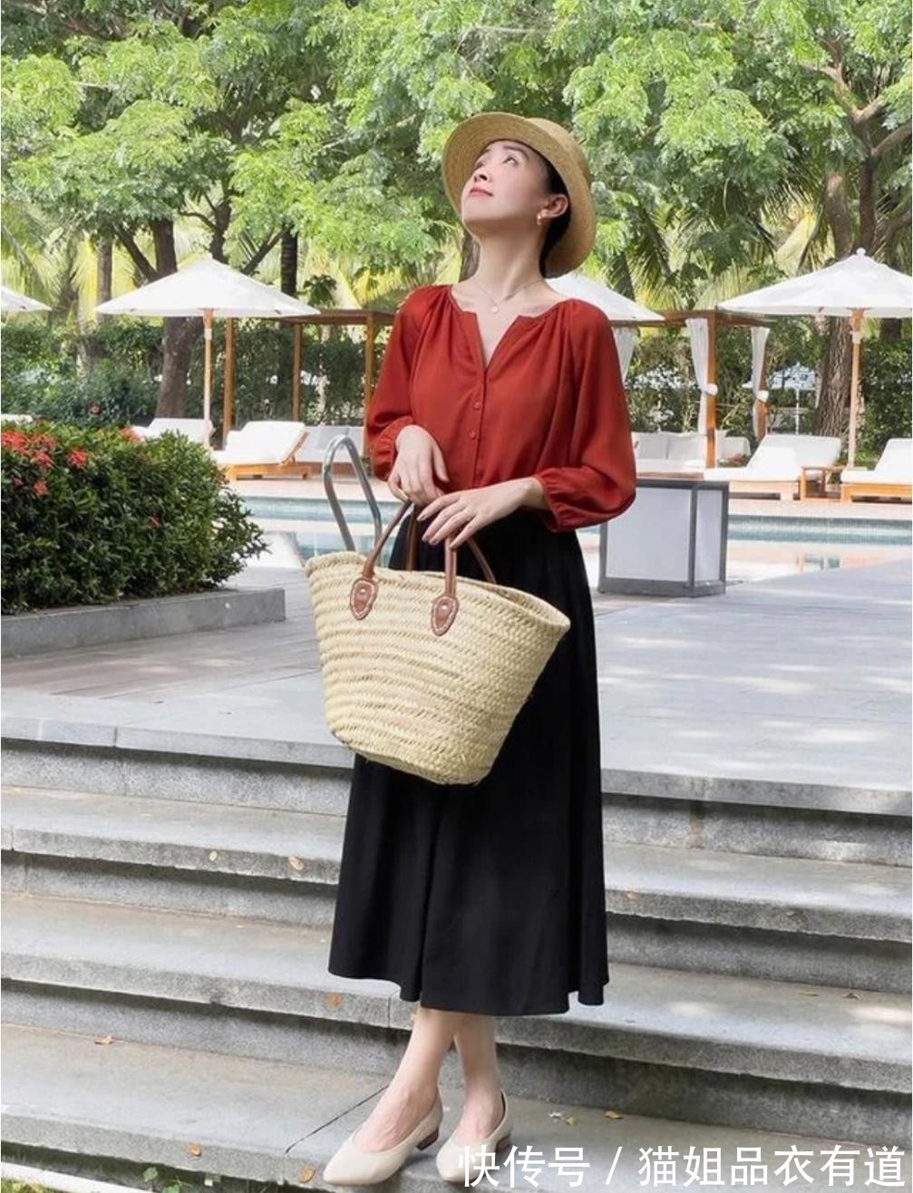 女人|奔四奔五的女人,试试这4种“高级风格”,简单实用堪称时尚范本