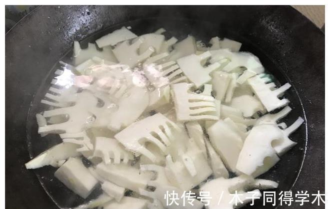 咸五花肉片|这菜只有春天有,咸鲜味美,一上桌就被抢光,做法超简单