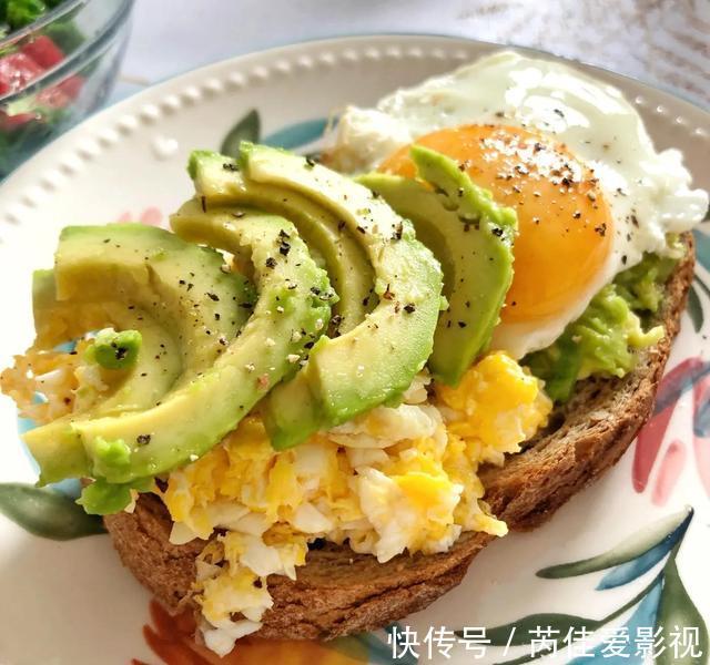 腹部|上海95后女老师,身材凹凸有型力量感十足,再把练腹动作给到你