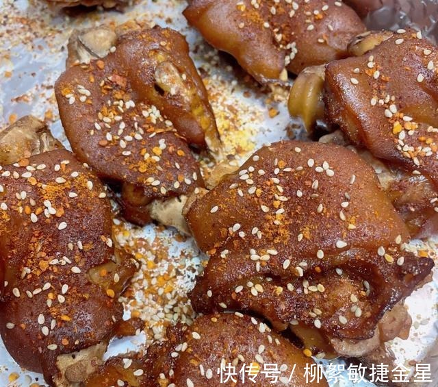 秘制烤猪蹄——在家实现啃猪蹄自由！秘制烤猪蹄——在家实现啃猪蹄自由！