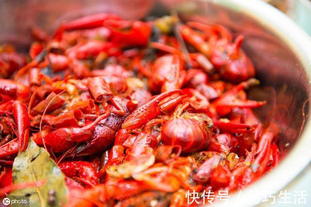 食物|头发白发,有可能是缺乏营养,3种食物帮助恢复,吃一种也好