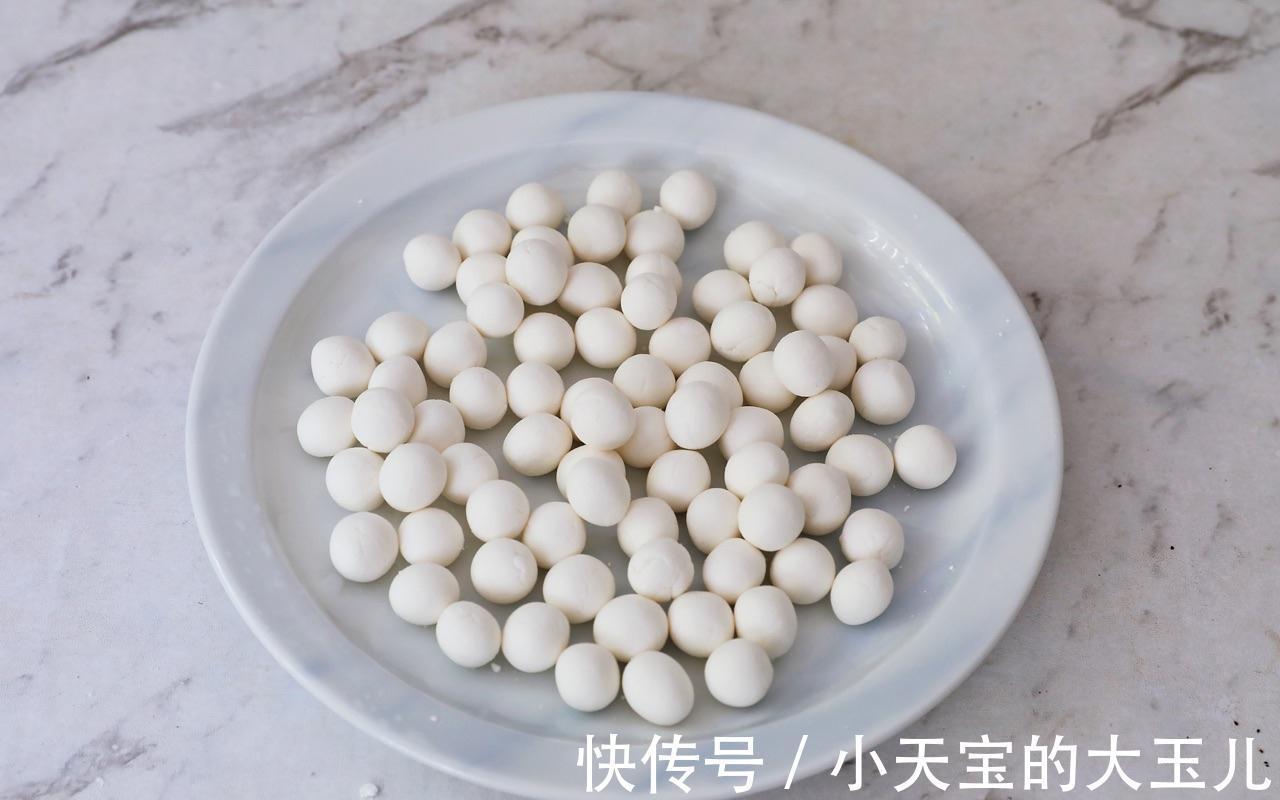 天冷了，红豆桂圆红枣枸杞小丸子学起来，养颜又暖身