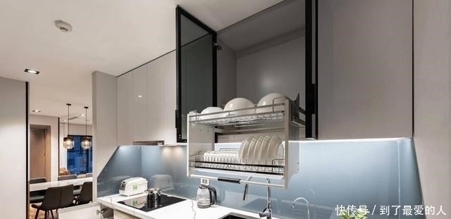 收纳|夫妻俩爱干净,自律5年坚持极简生活,全屋一尘不染,看着都高级