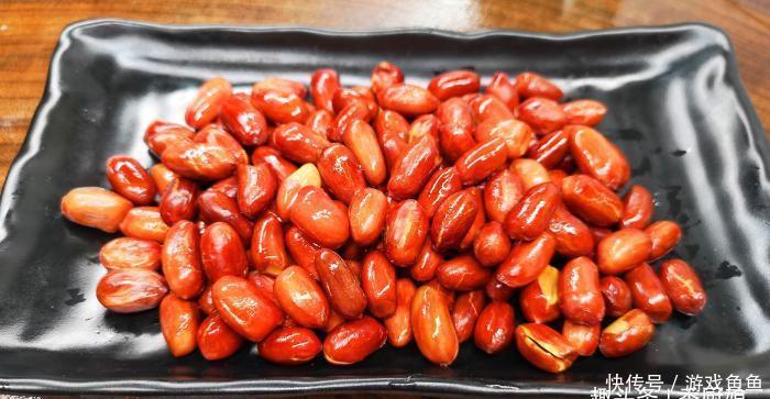 大错特错|炸花生米时,出锅直接撒盐大错特错,教你一招,花生酥脆不返潮