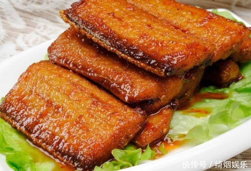 一条带鱼,一碗糖醋汁,做出来的糖醋带鱼,大人小孩都爱吃
