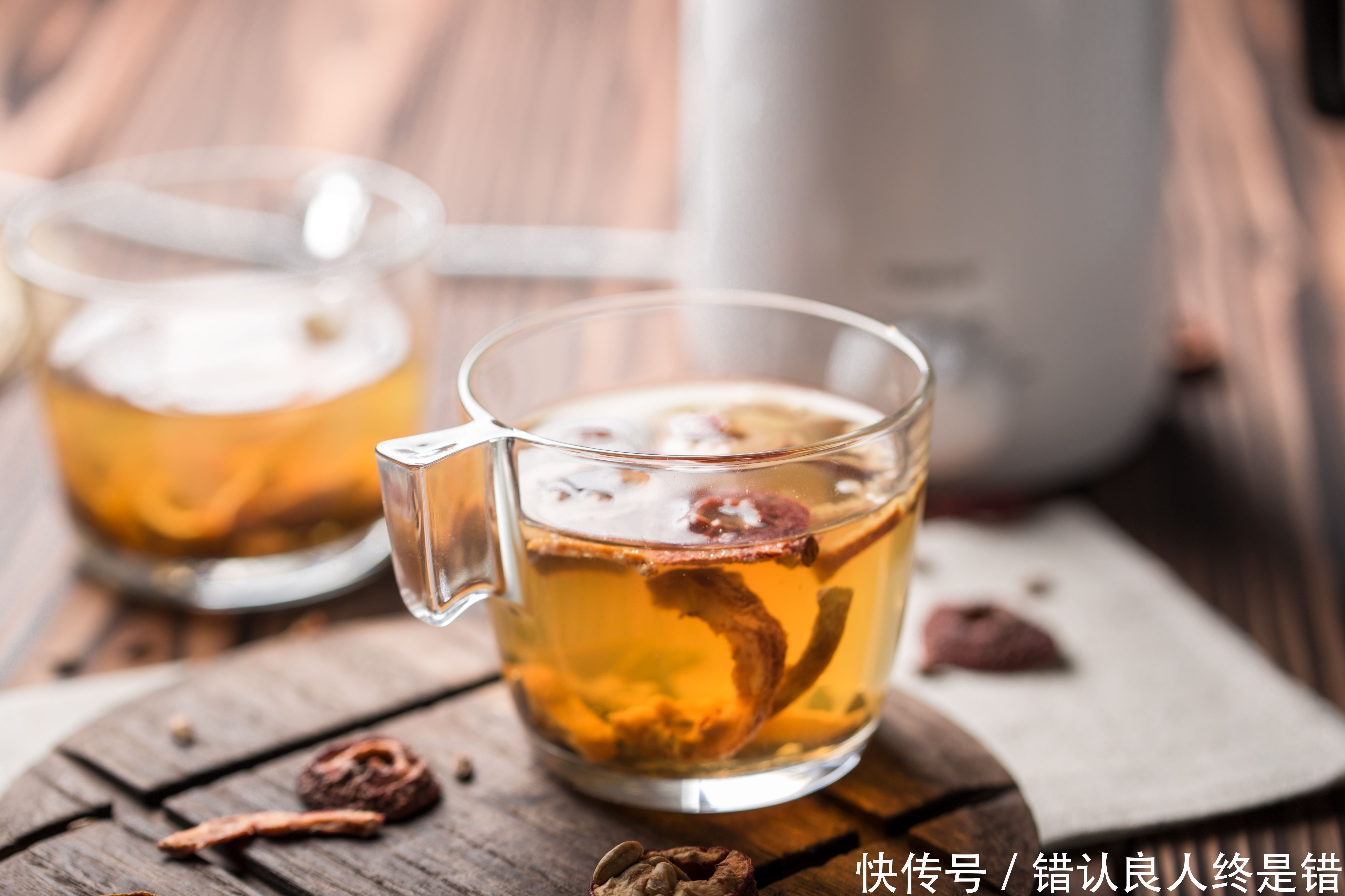 山楂银花汤|山楂这样吃,美味又消食,小山楂也能吃出大功效,你知道吗