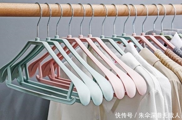 PP|干湿两用宽肩无痕晾衣架,PP材质结实又耐用,承重性强还防滑落