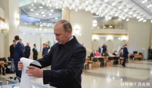 久加诺夫|围绕修宪:久加诺夫与普京死磕,为何说背后或有我们看不到事物?