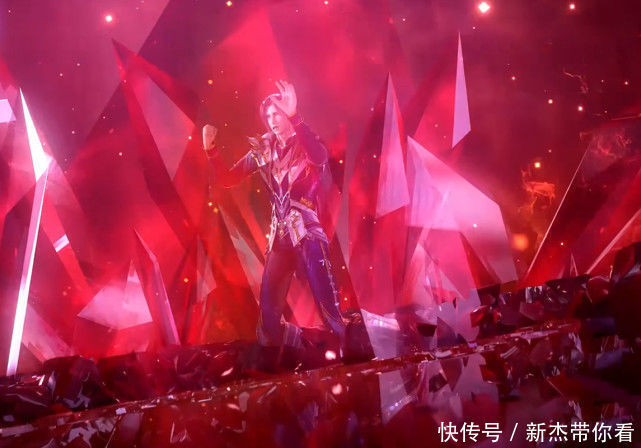 斗罗大陆：小舞献祭时众人的反应，10万年魂兽垂泪，唐三跪地哀求