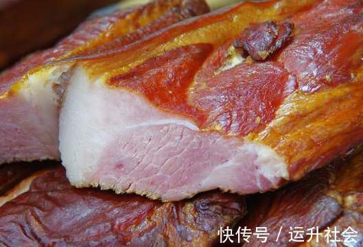 腌腊肉|腊肉别只会放盐，掌握腌腊肉的3个小窍门，腊肉鲜香入味不发霉