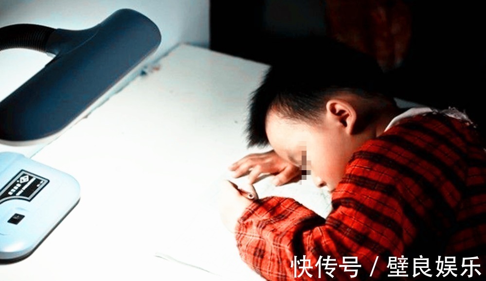 小亮|“妈求求你,我就睡1分钟”,9岁儿子永远睡去,妈妈后悔万分