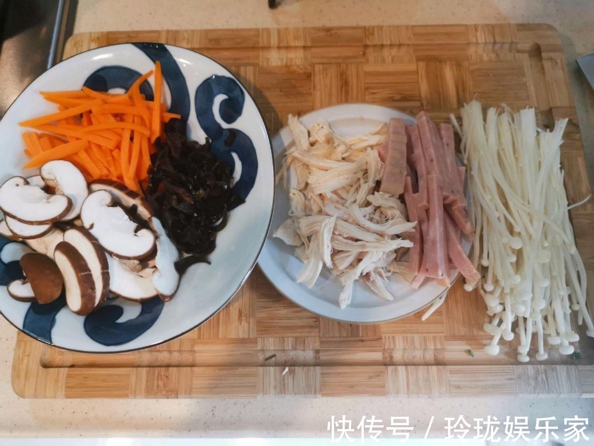 鲜辣汤|明星同款鲜辣汤,不仅美味还低脂,喝过的人都赞不绝口