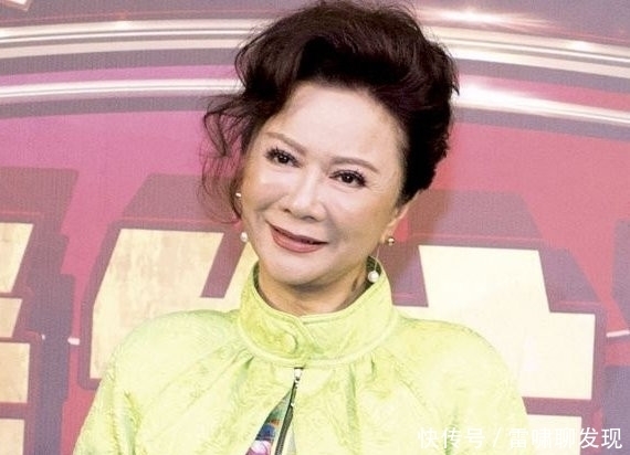 为了美连辨识度都不要了,蔡明笑都不自然了,这样值得吗?