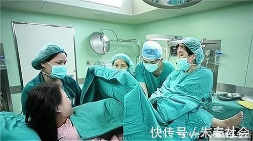 尊严|“我又不是动物!”产妇分娩,几个男女实习生围观,场面太尴尬