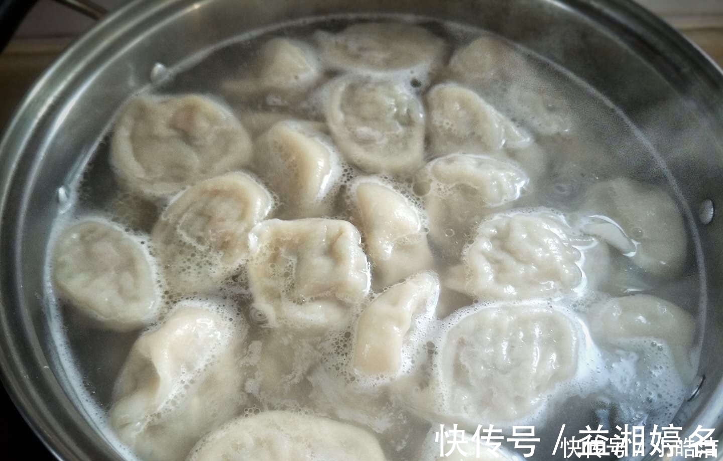 它是蔬菜更是药，1斤2块钱，用来包饺子，比韭菜香、比白菜营养
