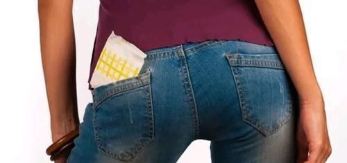 细菌|卫生巾不要放在这个地方,容易引起妇科病,很多女人却认为很方便