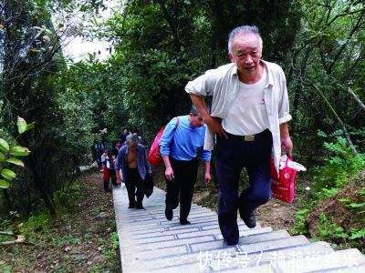 张大爷|94岁老人坚持爬山二十年,他的长寿秘诀适合很多人,值得一看