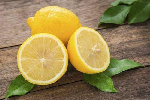 女性不想大肚腩，常吃三種食物，補血益氣，延緩衰老，排毒又瘦身