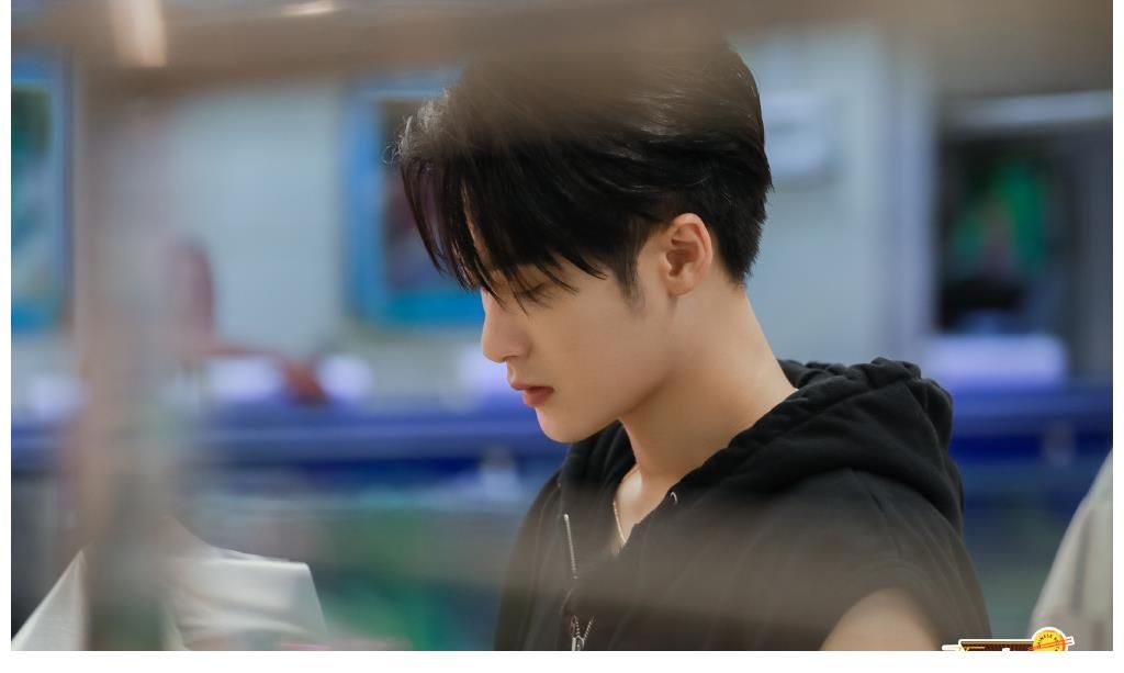 包子|丁真的包子，檀健次的魚，《中餐廳》正能量，當(dāng)藝人也需要會(huì)做飯