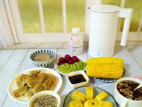 焦黄|一家三口的早餐走红朋友圈，合理搭配，好吃不浪费，网友：要学习