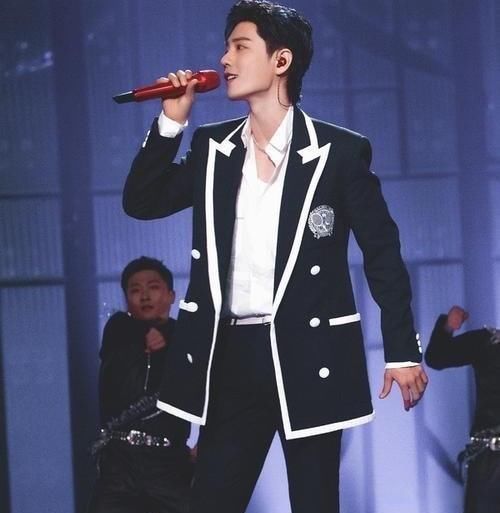 王一博|晚会前大预热!除了肖战外,王一博也名列在内,燃炸舞台的节奏