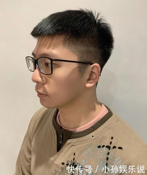 刘海|还在纠结2021年换什么发型？理发师建议这3款，新潮又帅气！