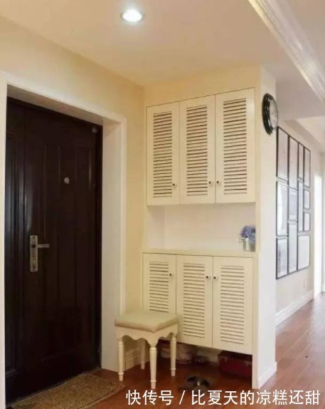 鞋柜|鞋柜总有异味怎么办?聪明人都这样设计玄关,放多少鞋子都不会臭