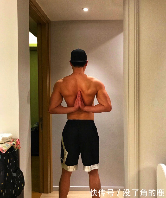 健身达人|身材如雕刻的肌肉奶爸,金牛座健身达人,一周至少保持五天训练!