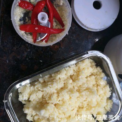 自制|自制蒜蓉酱在家做,美味又营养,轻松又简单