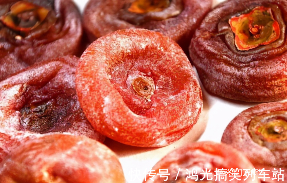 做柿子饼时,直接晒是不对的!教你1招,只需5天就能晒成
