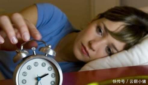 缺乏|晚上总是睡不着觉吗身体很可能缺乏一种物质,要做三种补充措施