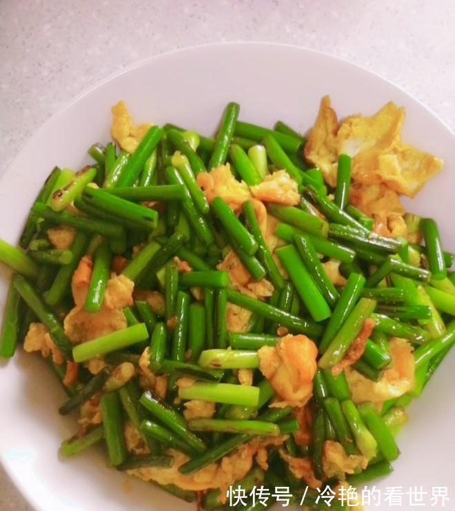 家常快手菜，蒜苔炒鸡蛋，做法简单，美味营养，一道不错的家常菜