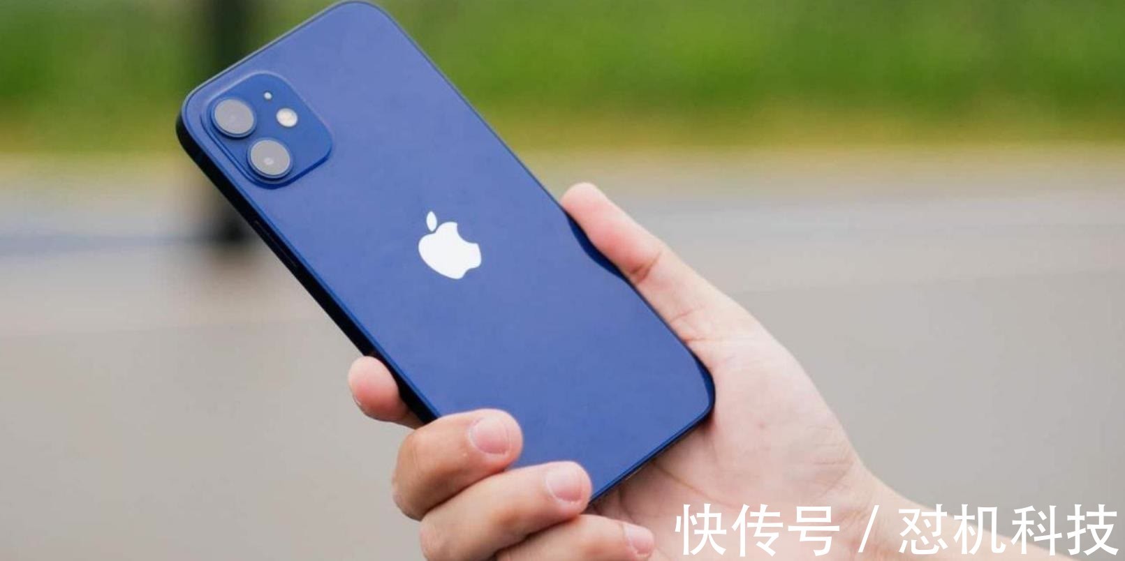 iphone12|iPhone13迟迟不发货，买台iPhone12也不错，二手的更香