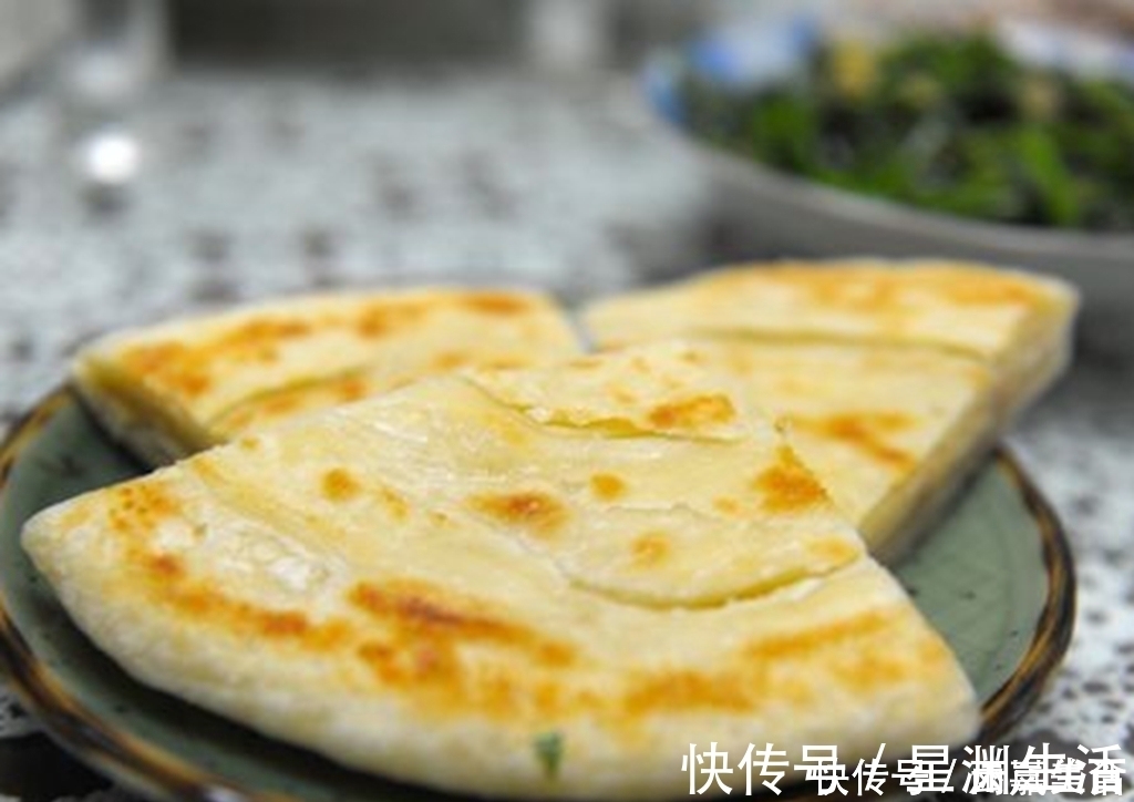 和面|烙饼和面时，一定别直接加水，多加“1步”，又软香又出层