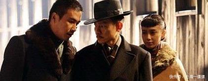 父亲|母亲离世,子女从家中找到一位名将照片,由此才揭开她的真正身份!