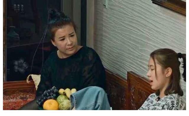 誰(shuí)還記得變形記里的“巨嬰”劉思琪？16歲還要喂飯，現(xiàn)在成了這樣