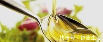 花友们|养君子兰，用上这“2种肥”，比什么淘米水、黄豆水强“100倍”