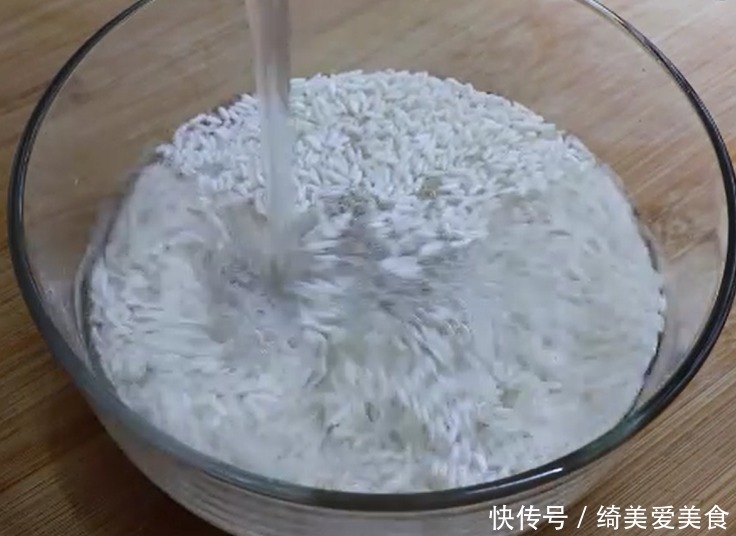 吃法|豆腐又出新吃法,做法简单,鲜香适口,一口一块,真过瘾