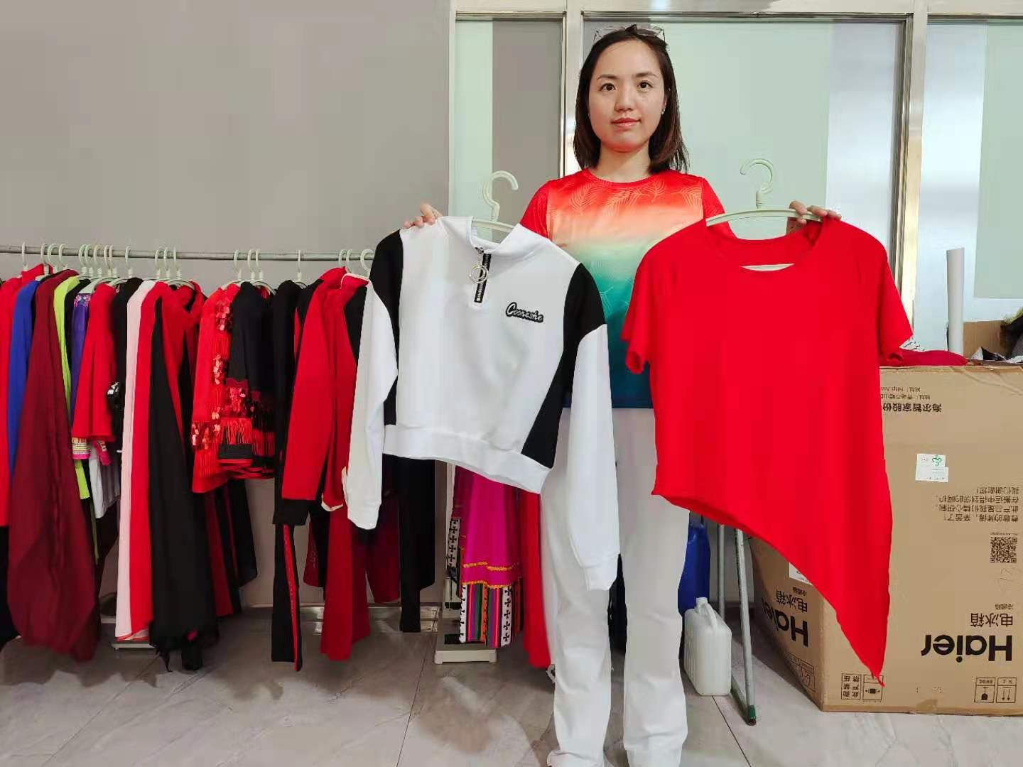 春夏秋冬|跳广场舞要几套衣服？——来自“广场舞服之乡”的答案