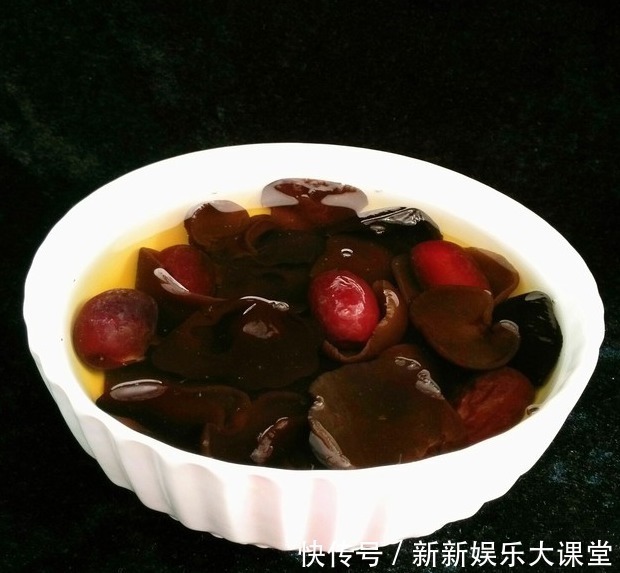 红枣|贫血最该吃的不是阿胶,而是它,6块钱成本,补血补铁,肌肤红润