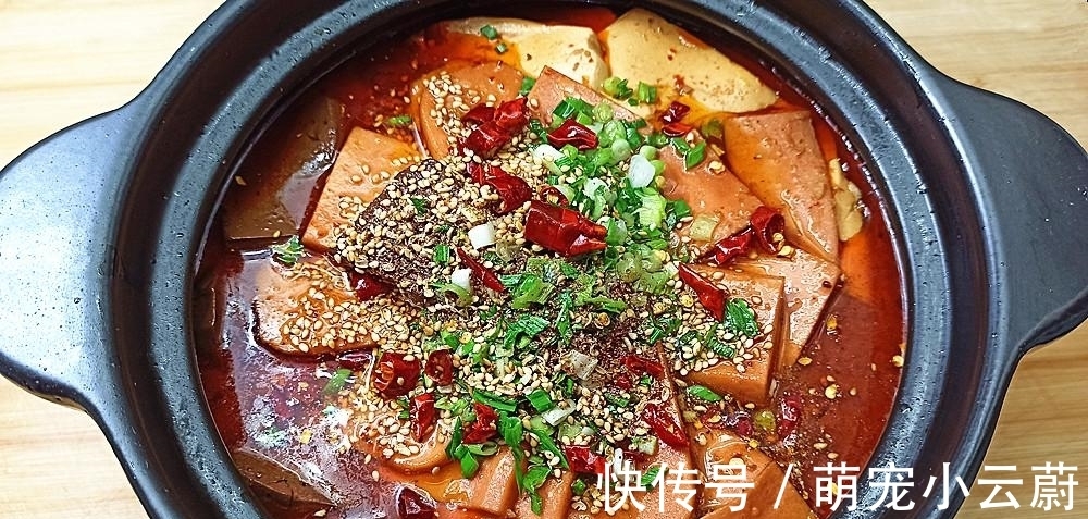 天冷了,这道“麻辣血旺”做来吃,太过瘾,汤汁拌饭都能吃2碗