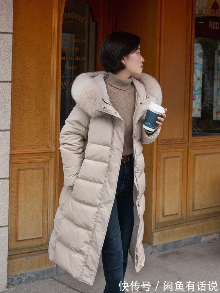 半身裙|中年女人穿羽绒服,该配“裤子”还是“裙子”?看博主示范就知道