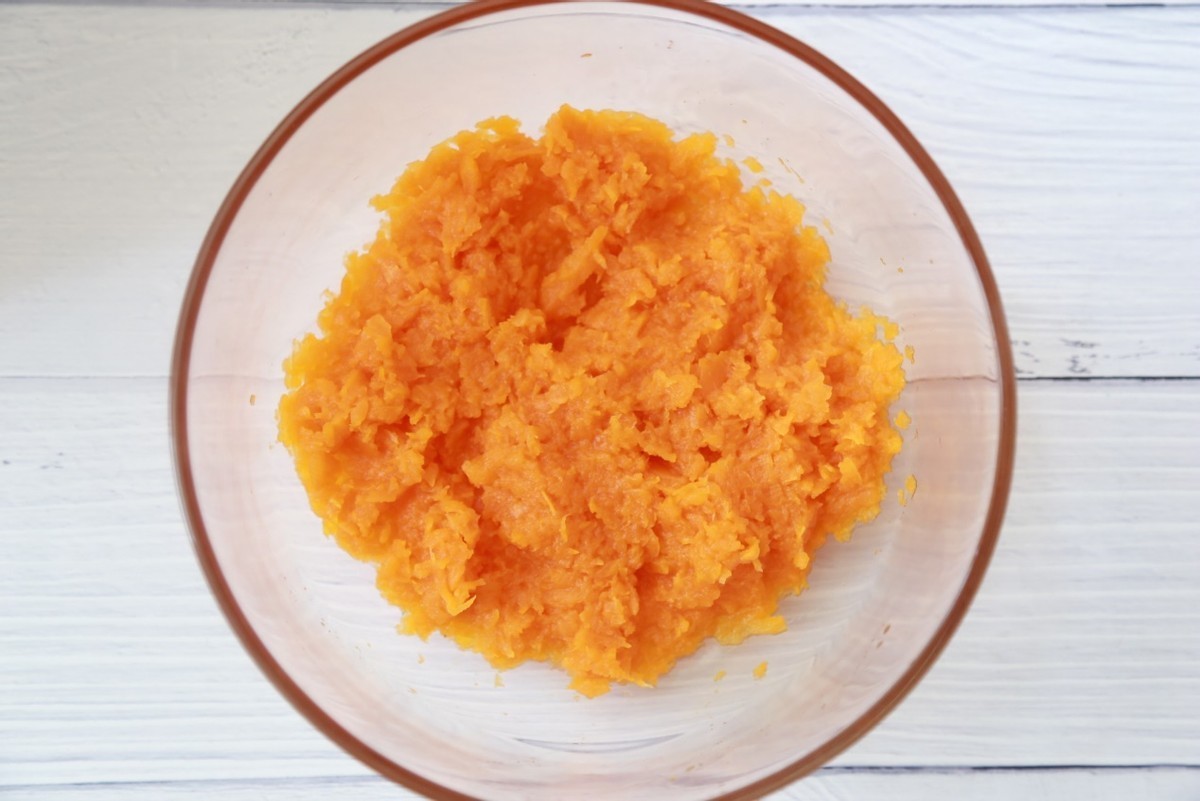 吃腻了白面馒头,试一试胡萝卜小馒头,孩子很喜欢,好吃又营养