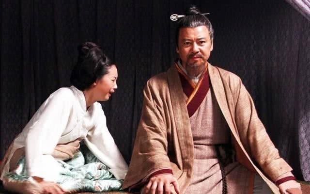 侄子|一代女皇武则天为什么传位给儿子李旦,而不是侄子?原因很简单