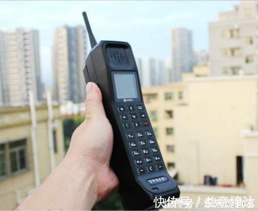 发号施令|他是中国手机号第一人,用2.6万买下首个手机号,现在过得如何