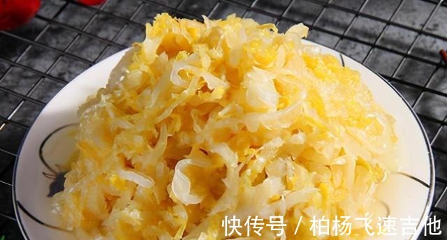 白菜|腌酸菜，东北大娘教你3个技巧，保证酸香脆爽，久放不霉，超好吃！